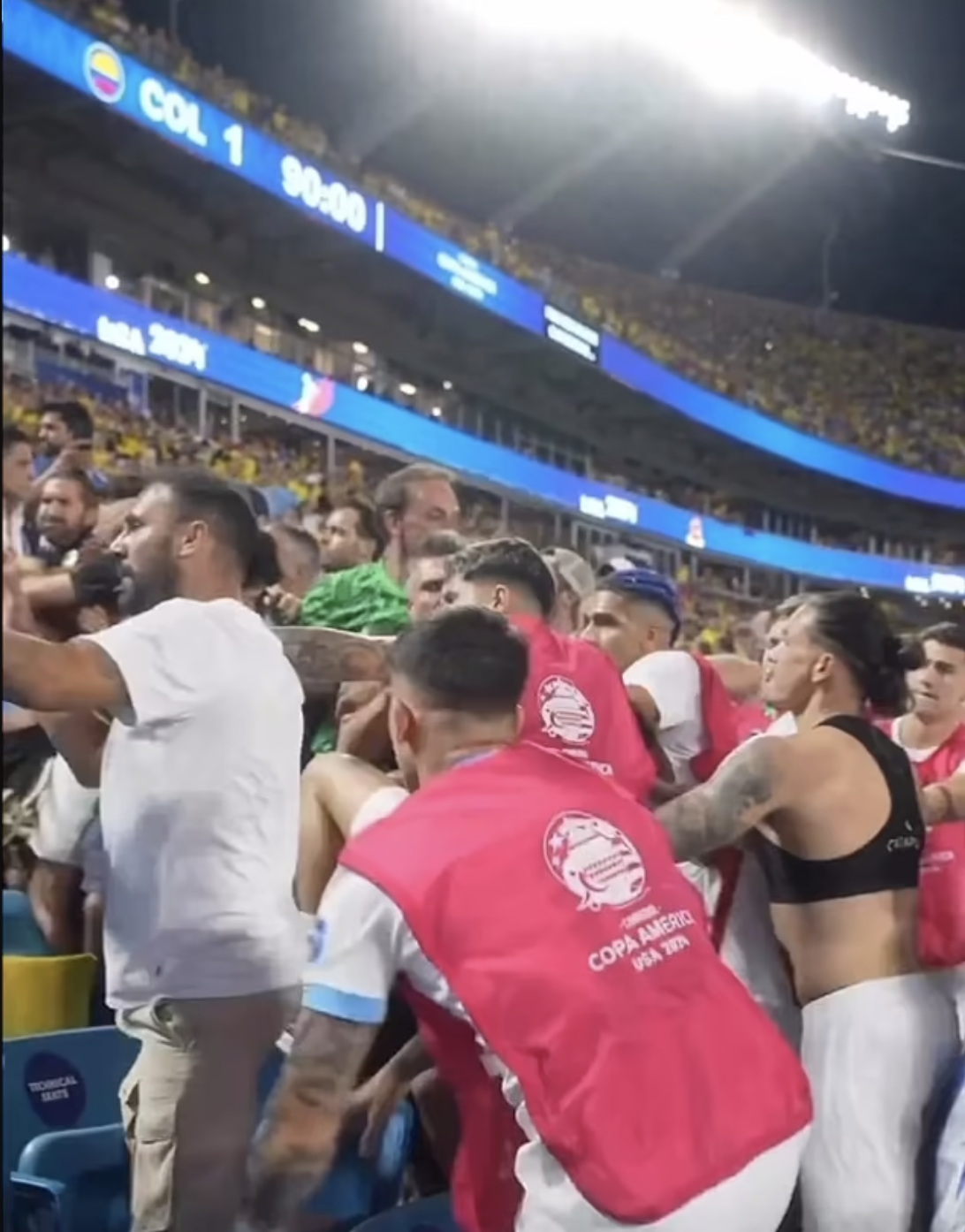 Ẩu đả tại Copa America, Darwin Nunez c&oacute; nguy cơ bị cấm thi đấu tại Liverpool- Ảnh 5.