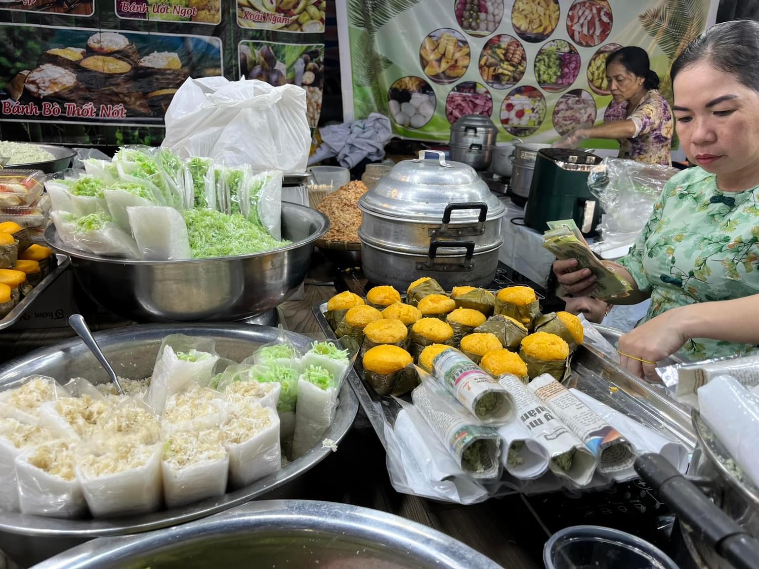 M&atilde;n nh&atilde;n với h&agrave;ng ng&agrave;n đặc sản tại lễ hội Tinh hoa đất biển B&igrave;nh Định- Ảnh 7.