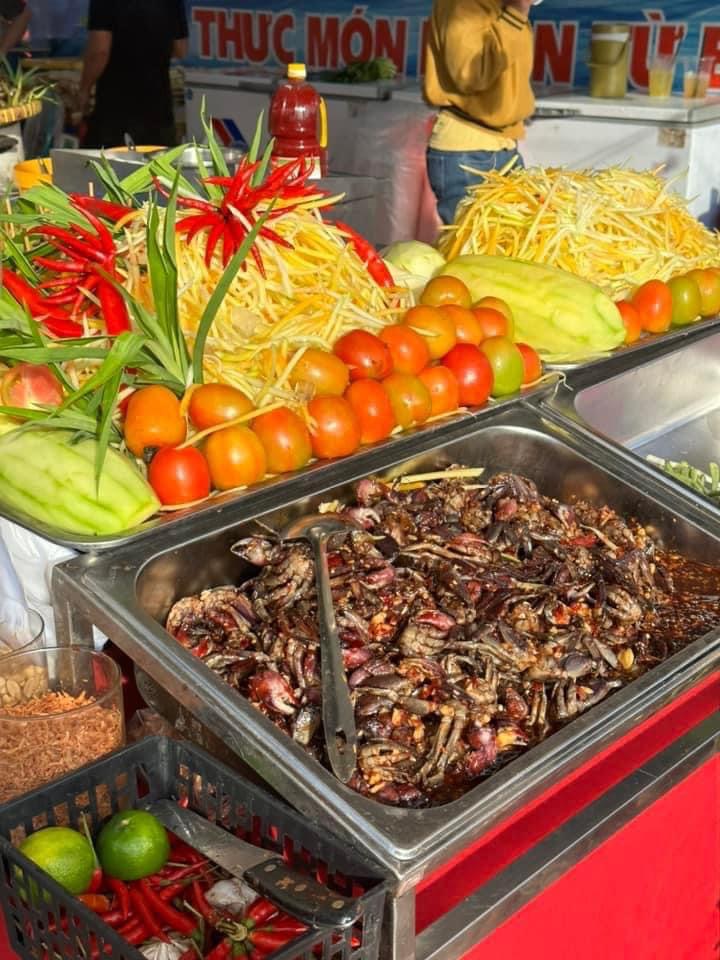 M&atilde;n nh&atilde;n với h&agrave;ng ng&agrave;n đặc sản tại lễ hội Tinh hoa đất biển B&igrave;nh Định- Ảnh 8.