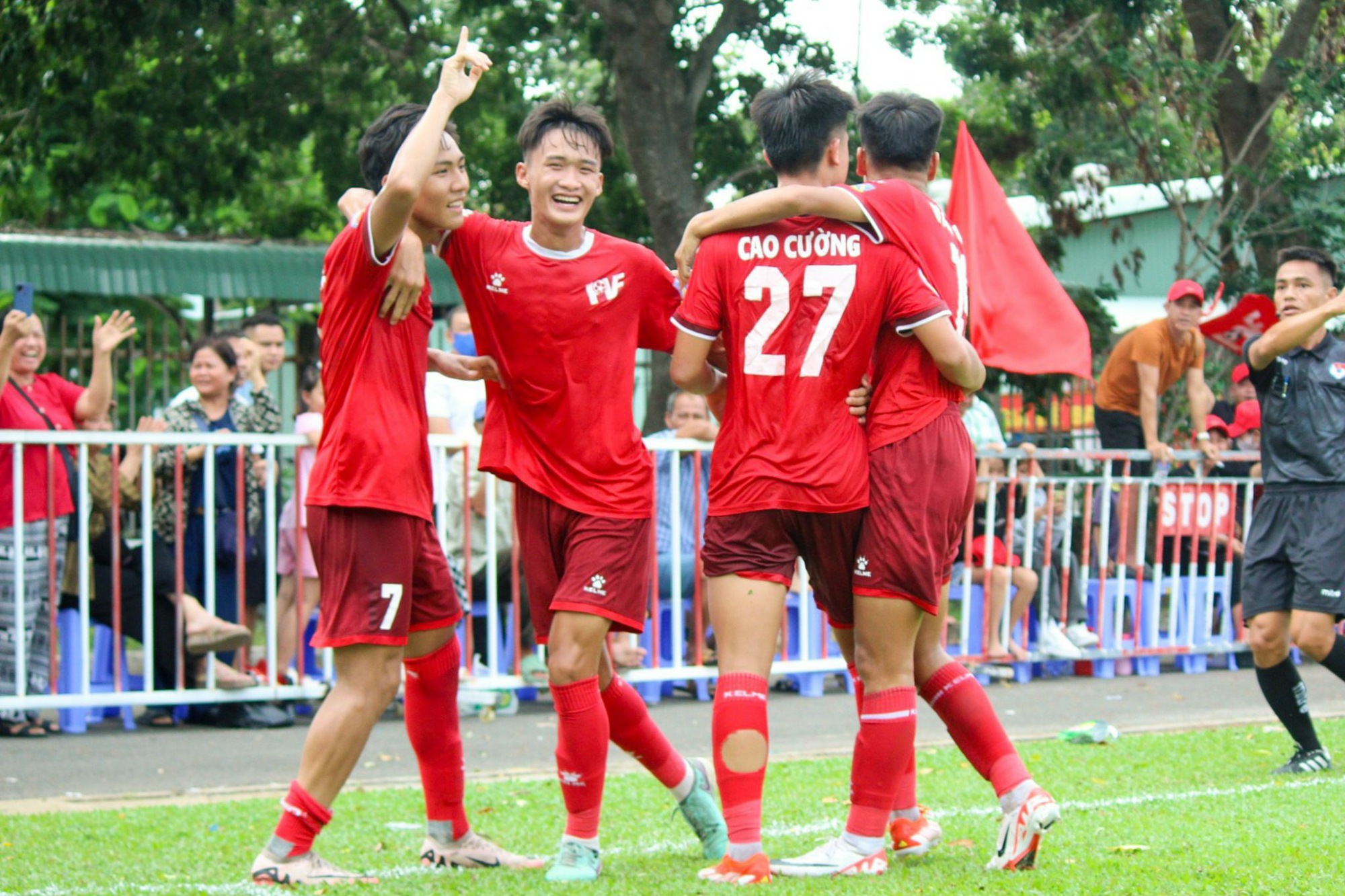 U17 SLNA trắng tay, chủ nh&agrave; B&agrave; Rịa - Vũng T&agrave;u đứng &aacute;p ch&oacute;t bảng A - Ảnh 2.