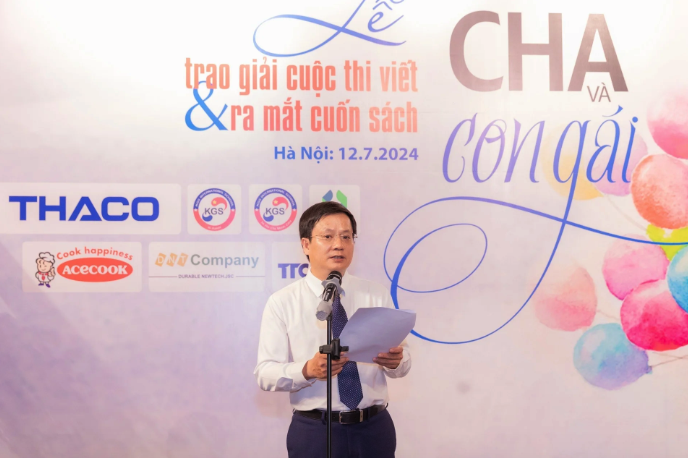 Trao giải cuộc thi viết "Cha và con gái"- Ảnh 3.
