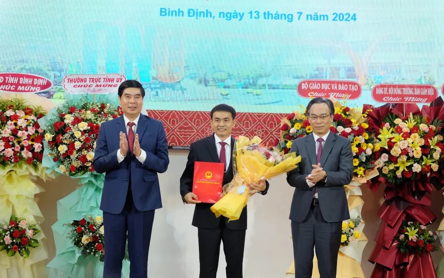 Trường ĐH Quy Nhơn c&ocirc;ng bố ch&iacute;nh s&aacute;ch ưu đ&atilde;i cho sinh vi&ecirc;n ng&agrave;nh c&ocirc;ng nghệ cao- Ảnh 2.