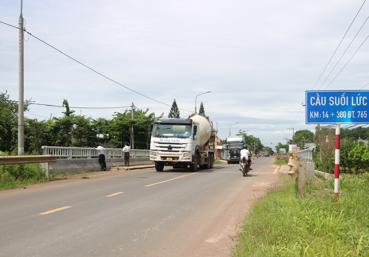 Đồng Nai: Mở rộng 3 c&acirc;y cầu kết nối huyện Cẩm Mỹ v&agrave; Xu&acirc;n Lộc- Ảnh 1.