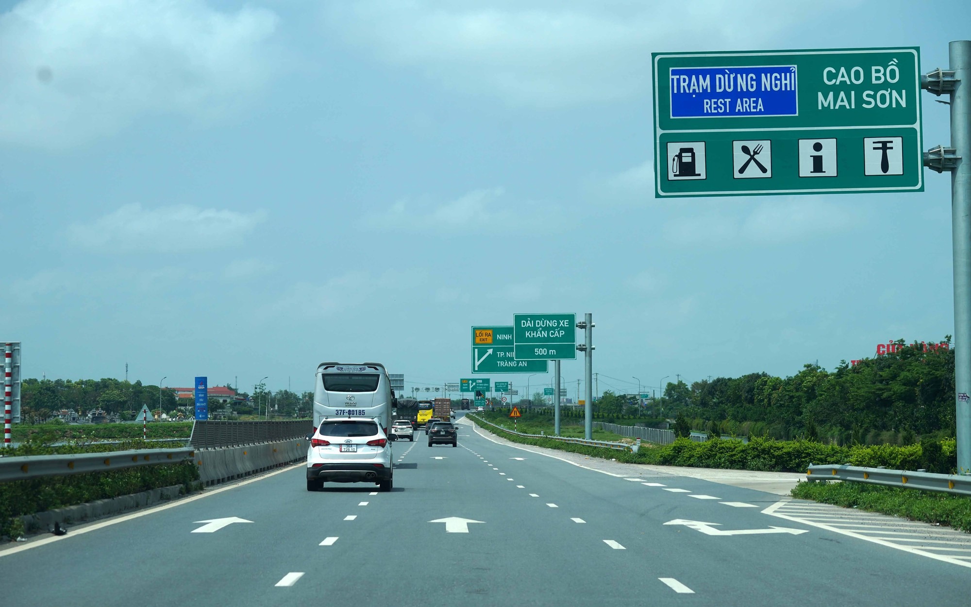 Thu phí đường cao tốc: Cần hài hòa, minh bạch