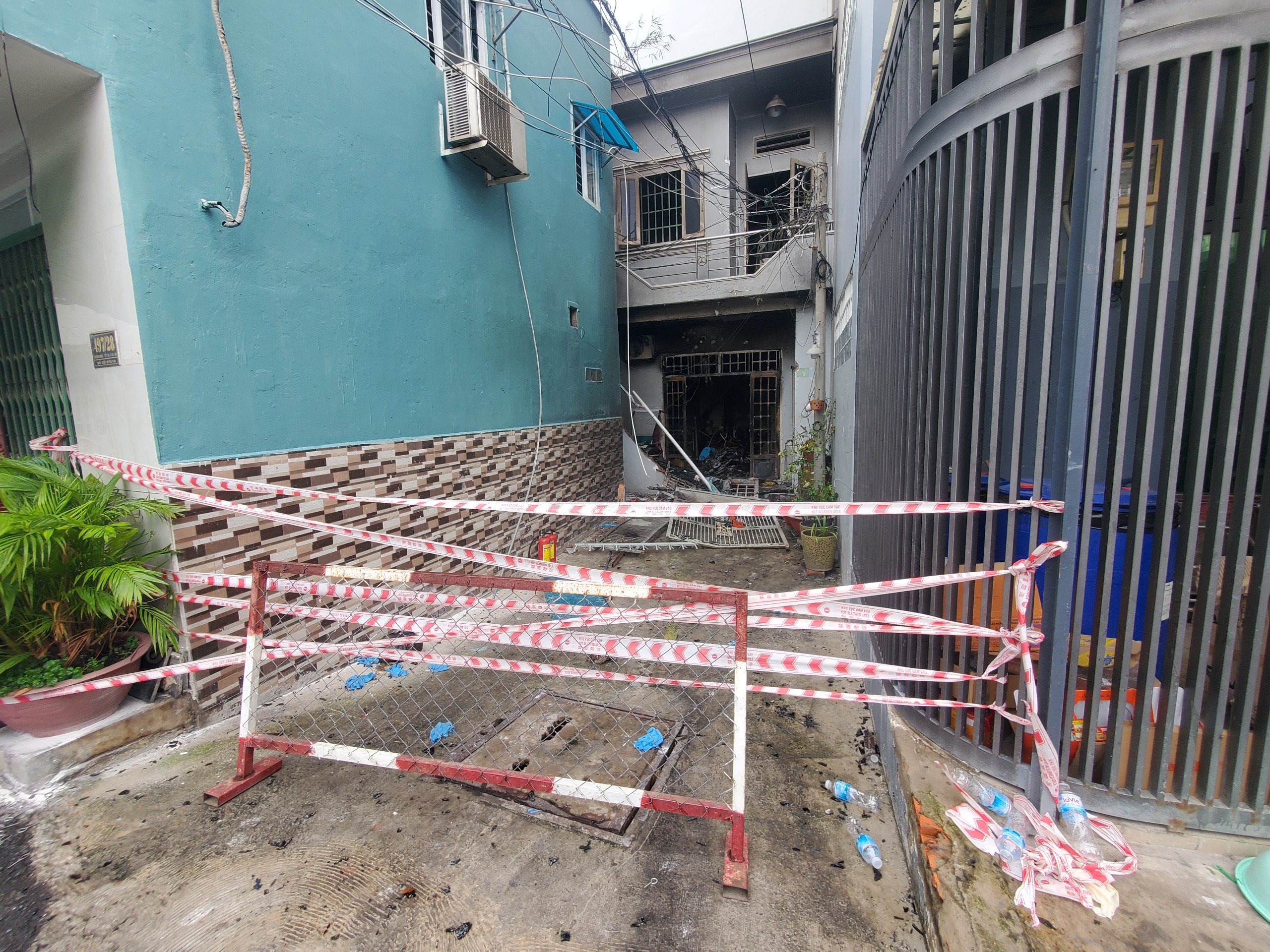 Ch&aacute;y ở quận G&ograve; Vấp, 3 mẹ con tử vong.- Ảnh 1.