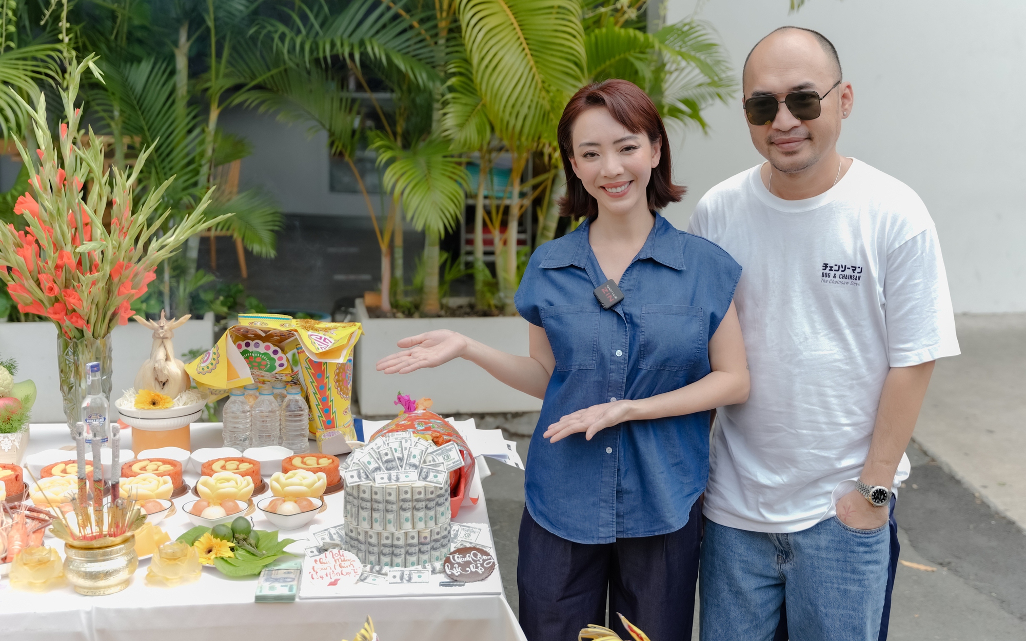 Thu Trang giới thiệu hai