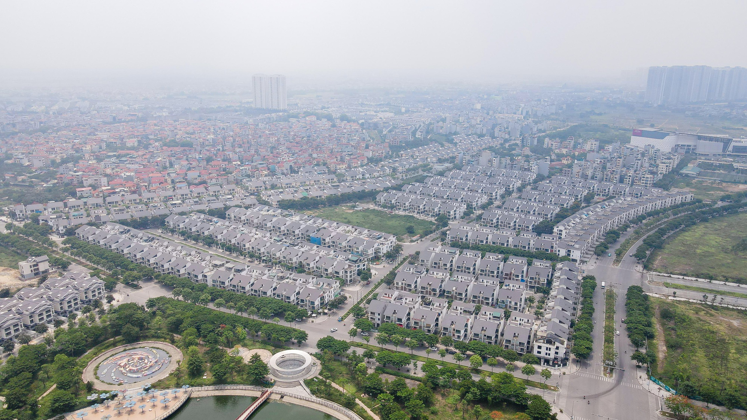 Cảnh hoang t&agrave;n b&ecirc;n trong biệt thự tại khu đ&ocirc; thị hơn 7.000 tỉ ở H&agrave; Nội- Ảnh 1.