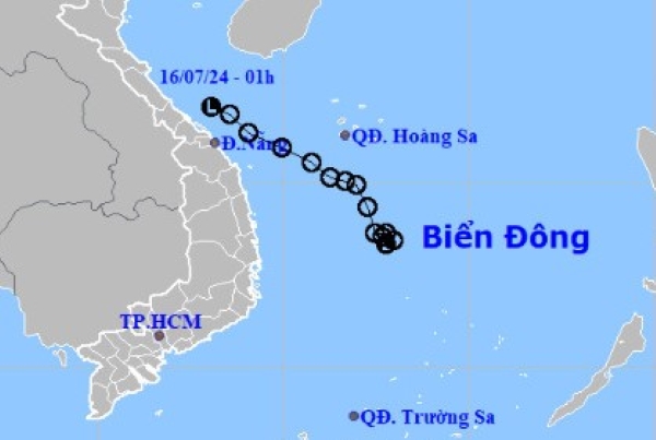 &Aacute;p thấp nhiệt đới tan tr&ecirc;n biển, miền Trung c&oacute; nơi mưa rất to- Ảnh 1.