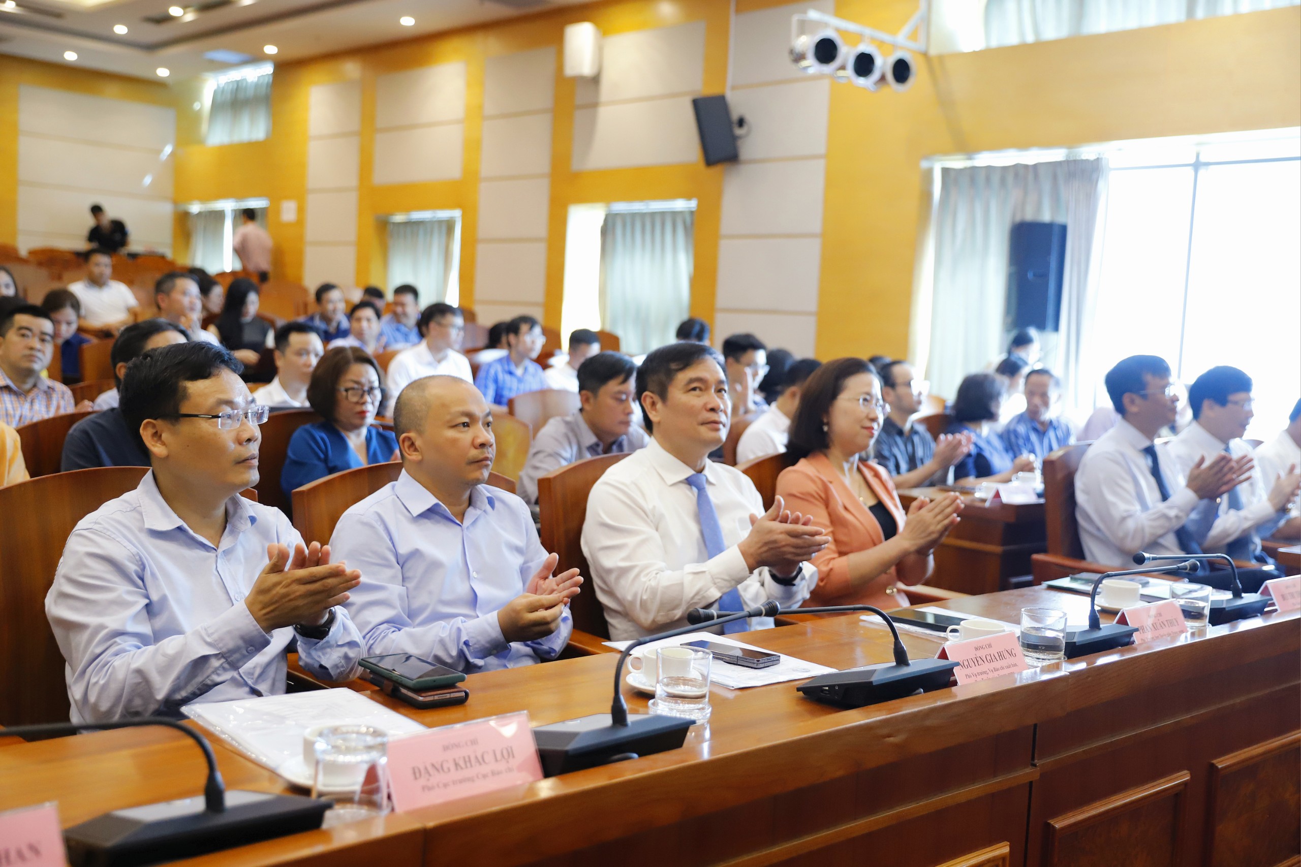 50 triệu đồng cho giải A Giải b&aacute;o ch&iacute; về "N&ocirc;ng nghiệp, n&ocirc;ng d&acirc;n, n&ocirc;ng th&ocirc;n Việt Nam"- Ảnh 1.