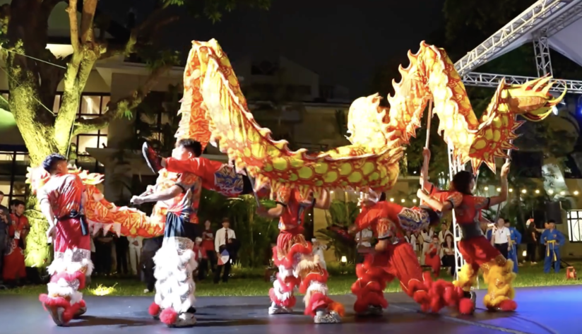 Ấn tượng v&otilde; thuật Việt tại lễ kỷ niệm Quốc kh&aacute;nh Cộng h&ograve;a Ph&aacute;p- Ảnh 2.