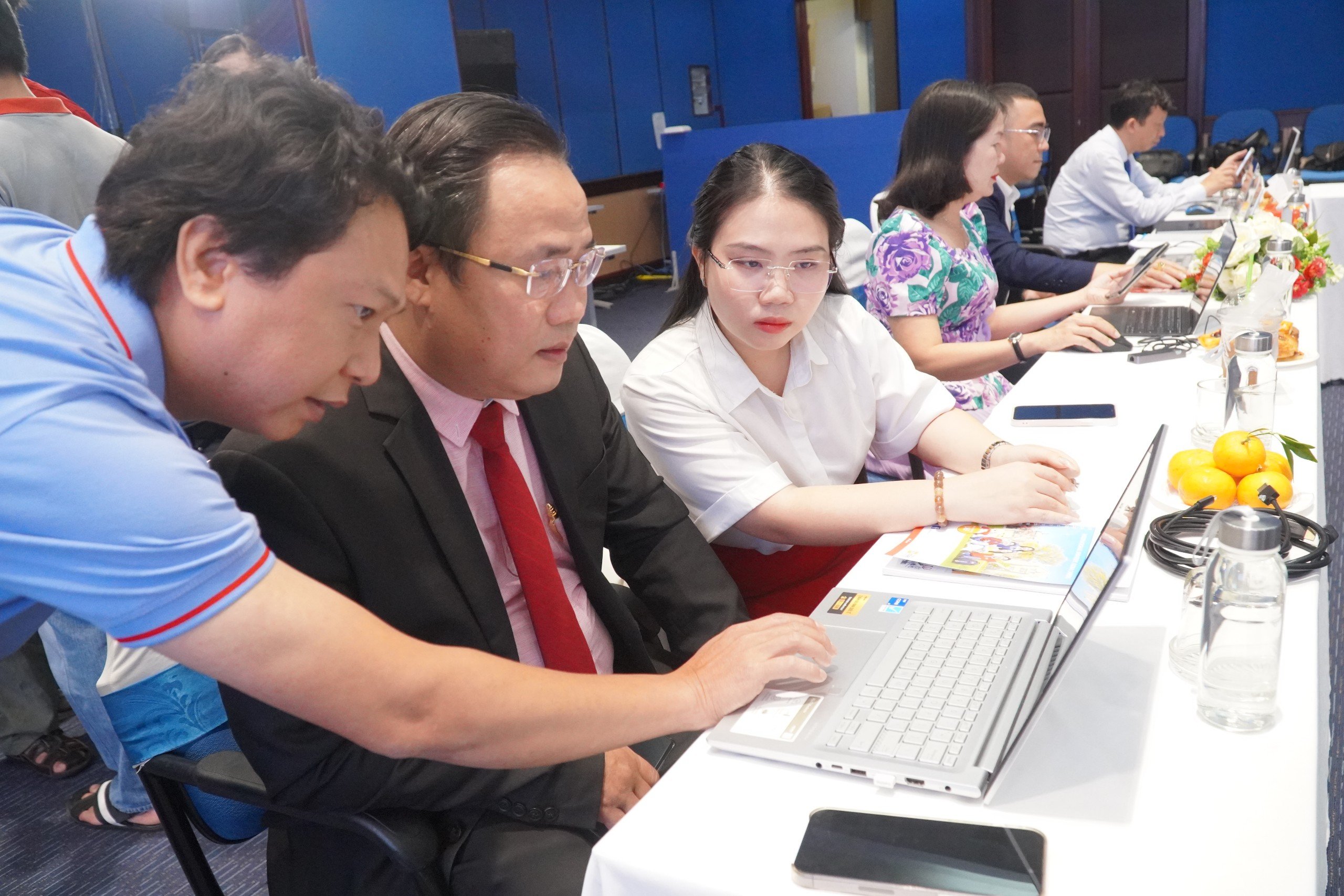 Tư vấn trực tuyến: Biết điểm thi, đặt nguyện vọng để dễ tr&uacute;ng tuyển- Ảnh 1.