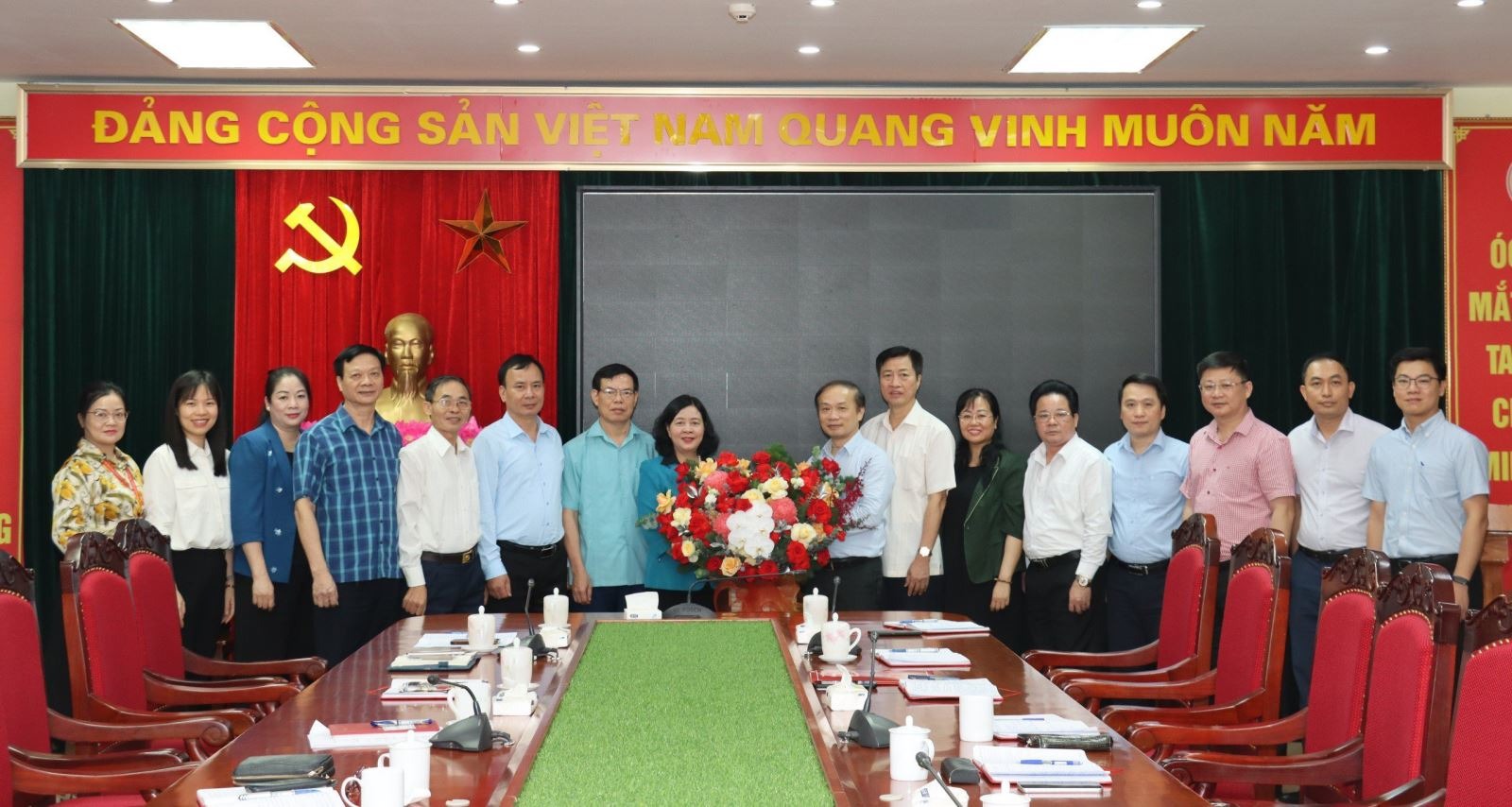 Bộ Ch&iacute;nh trị giao &ocirc;ng Phạm Tất Thắng điều h&agrave;nh Ban D&acirc;n vận Trung ương- Ảnh 1.