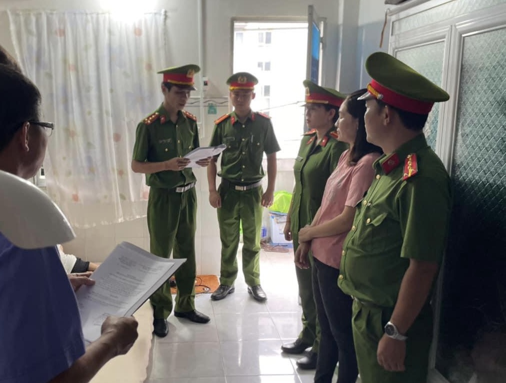 Nữ giám đốc Công ty TNHH du lịch Sen Biển Đảo bị bắt - Ảnh 1.