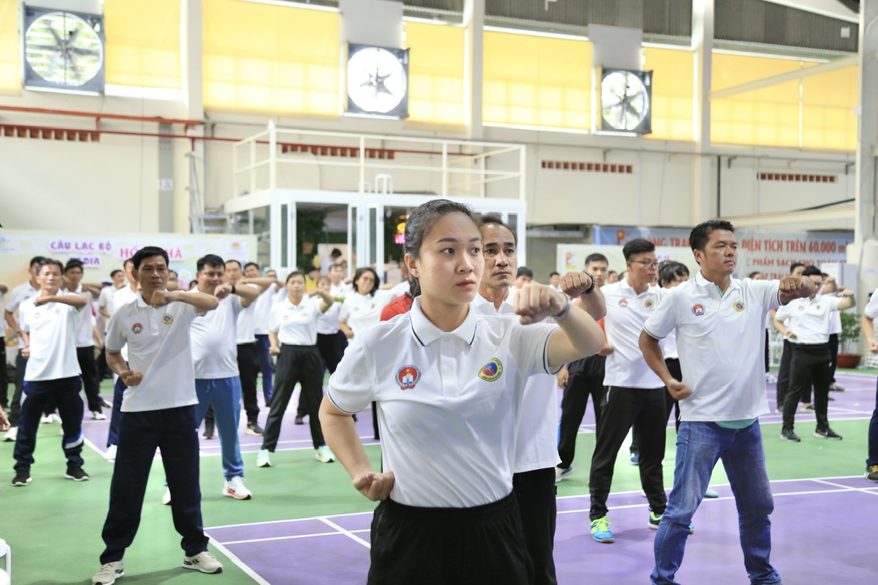 TP HCM tổ chức lớp v&otilde; tự vệ v&agrave; v&otilde; nhạc Vovinam cho 600 gi&aacute;o vi&ecirc;n- Ảnh 2.
