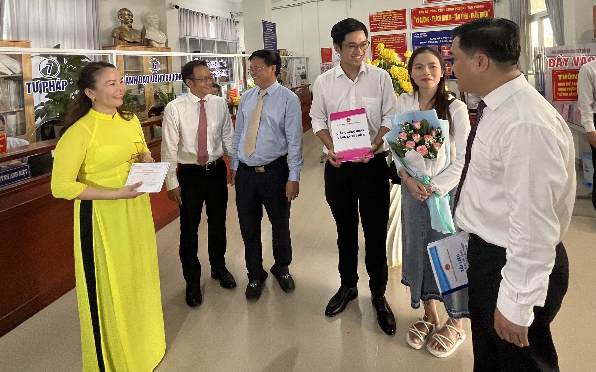 Nhân rộng mô hình "Chính quyền thân thiện"