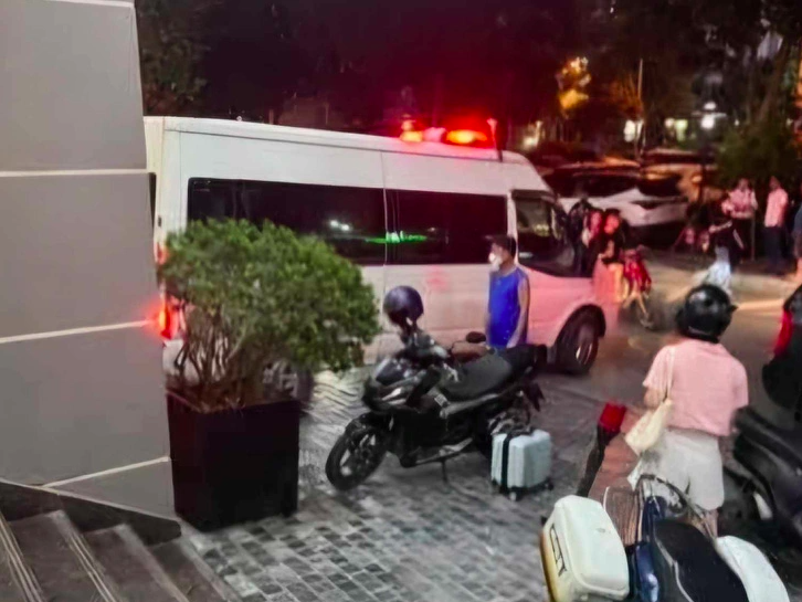 B&eacute; trai bị s&aacute;t hại tại chung cư- Ảnh 1.