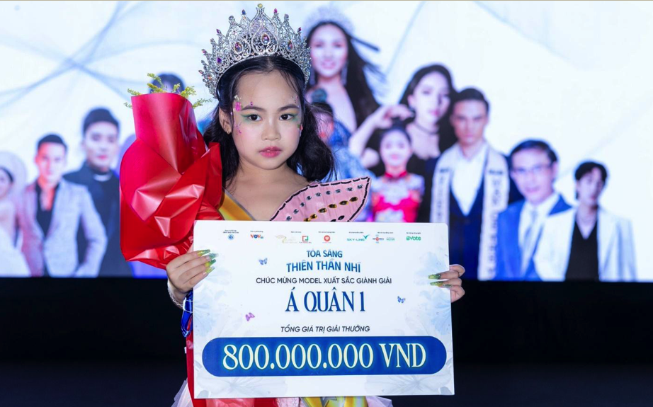 Nữ sinh t&agrave;i sắc đăng quang Qu&aacute;n qu&acirc;n Tỏa s&aacute;ng thi&ecirc;n thần nh&iacute; 2024- Ảnh 2.