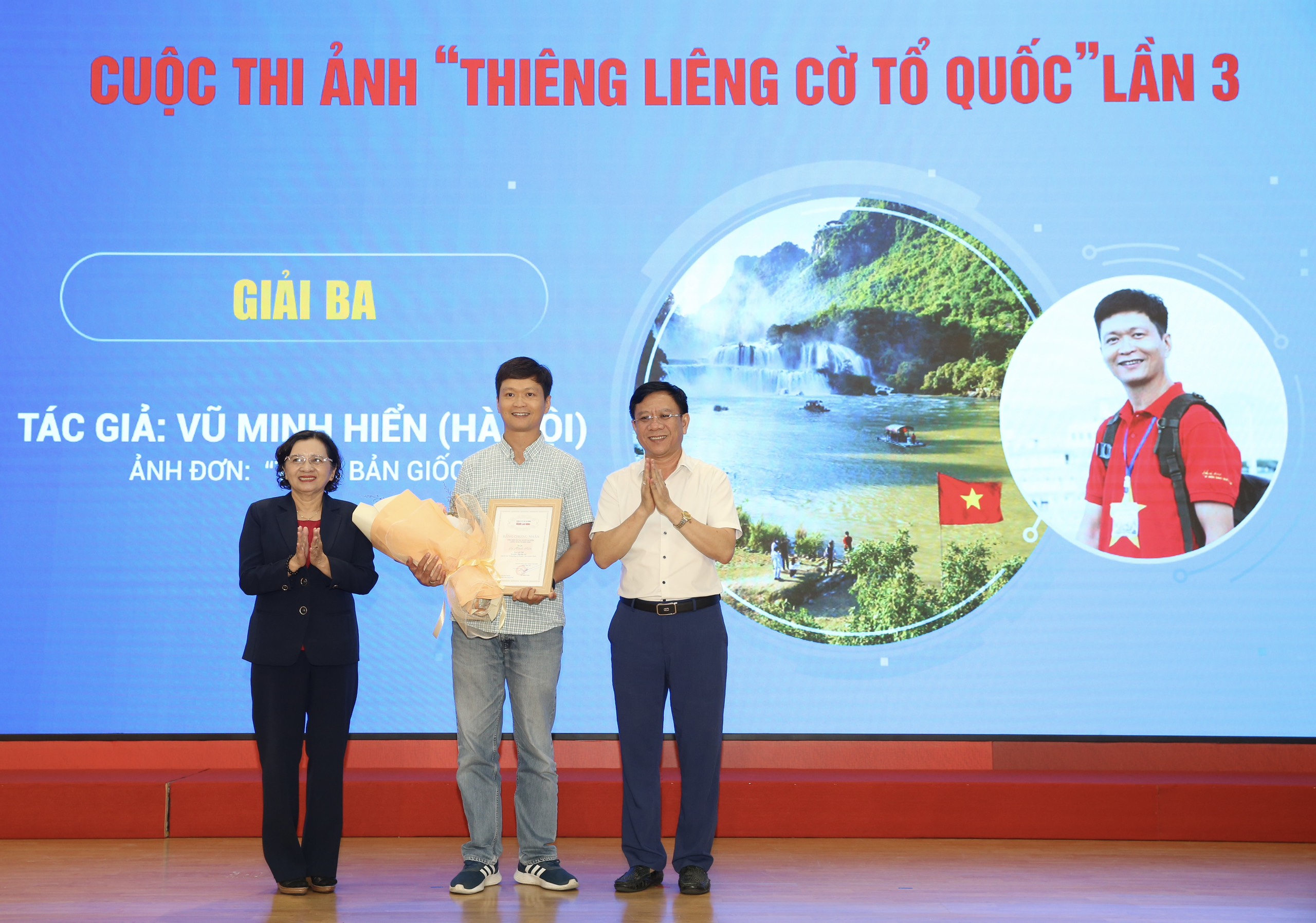 Trao giải 2 cuộc thi "Chủ quyền Quốc gia bất khả xâm phạm" và "Thiêng liêng cờ Tổ quốc"- Ảnh 10.