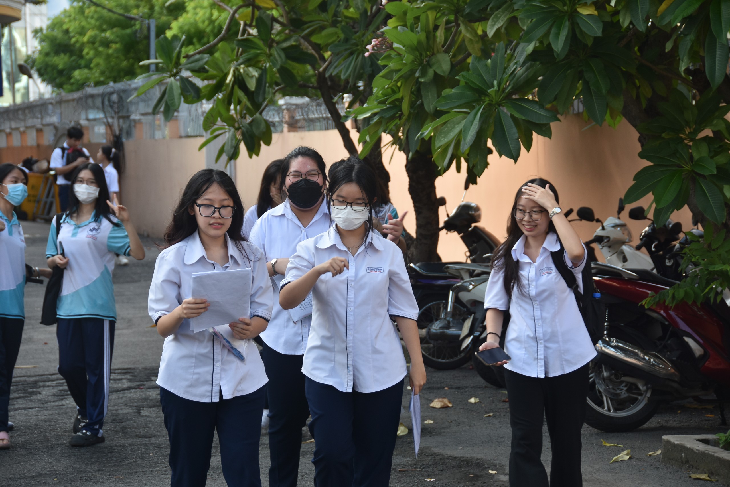 Trường ĐH Quốc tế- ĐHQG TP HCM c&ocirc;ng bố điểm chuẩn c&aacute;c phương thức x&eacute;t tuyển sớm- Ảnh 1.
