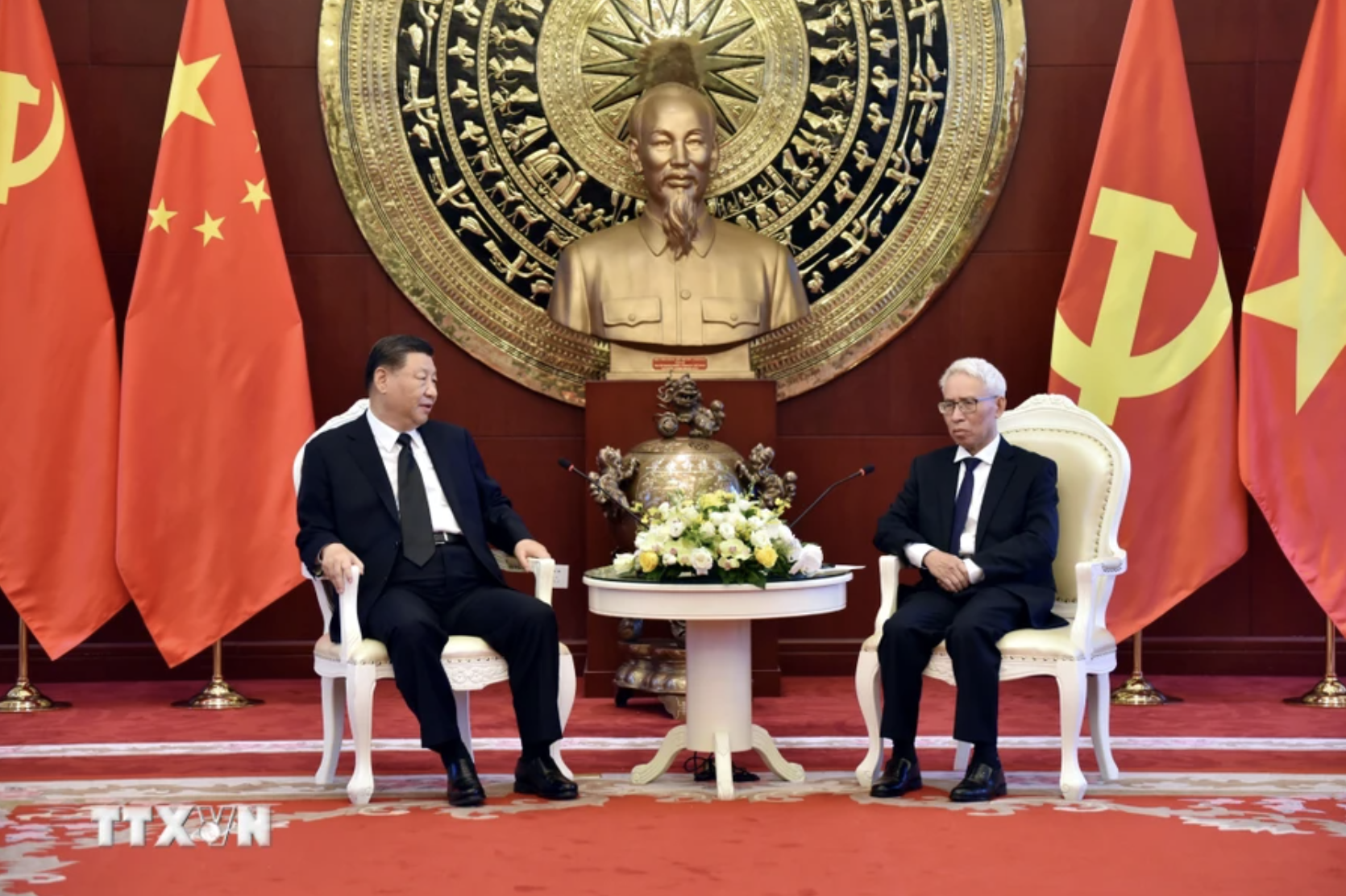 Tổng B&iacute; thư, Chủ tịch Trung Quốc Tập Cận B&igrave;nh viếng Tổng B&iacute; thư Nguyễn Ph&uacute; Trọng- Ảnh 9.