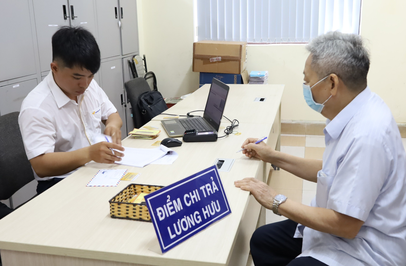 Nghỉ hưu v&agrave;o th&aacute;ng 7/2024 c&oacute; được hưởng mức lương hưu mới?