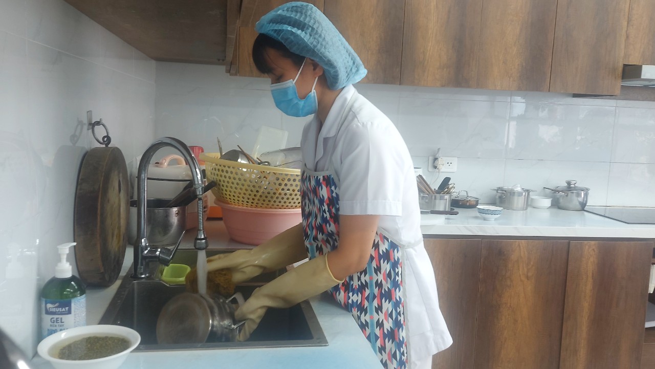 B&aacute;c sĩ chăm s&oacute;c sức khỏe: Tổng B&iacute; thư Nguyễn Ph&uacute; Trọng l&agrave;m việc tới giờ ph&uacute;t cuối c&ugrave;ng- Ảnh 4.