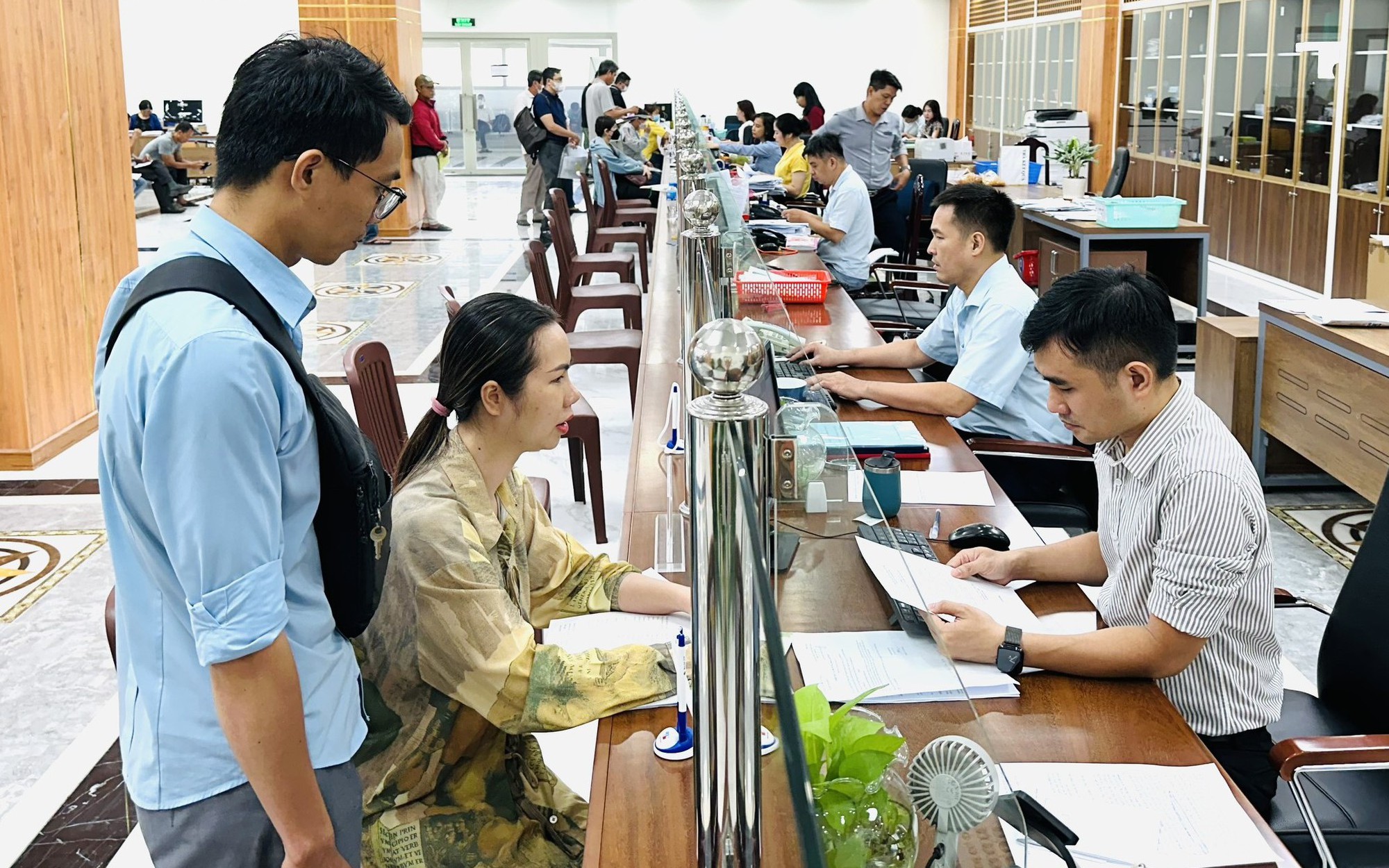 Vì sao từ năm 2025 không được tính lương hưu trên những năm đóng BHXH cuối?