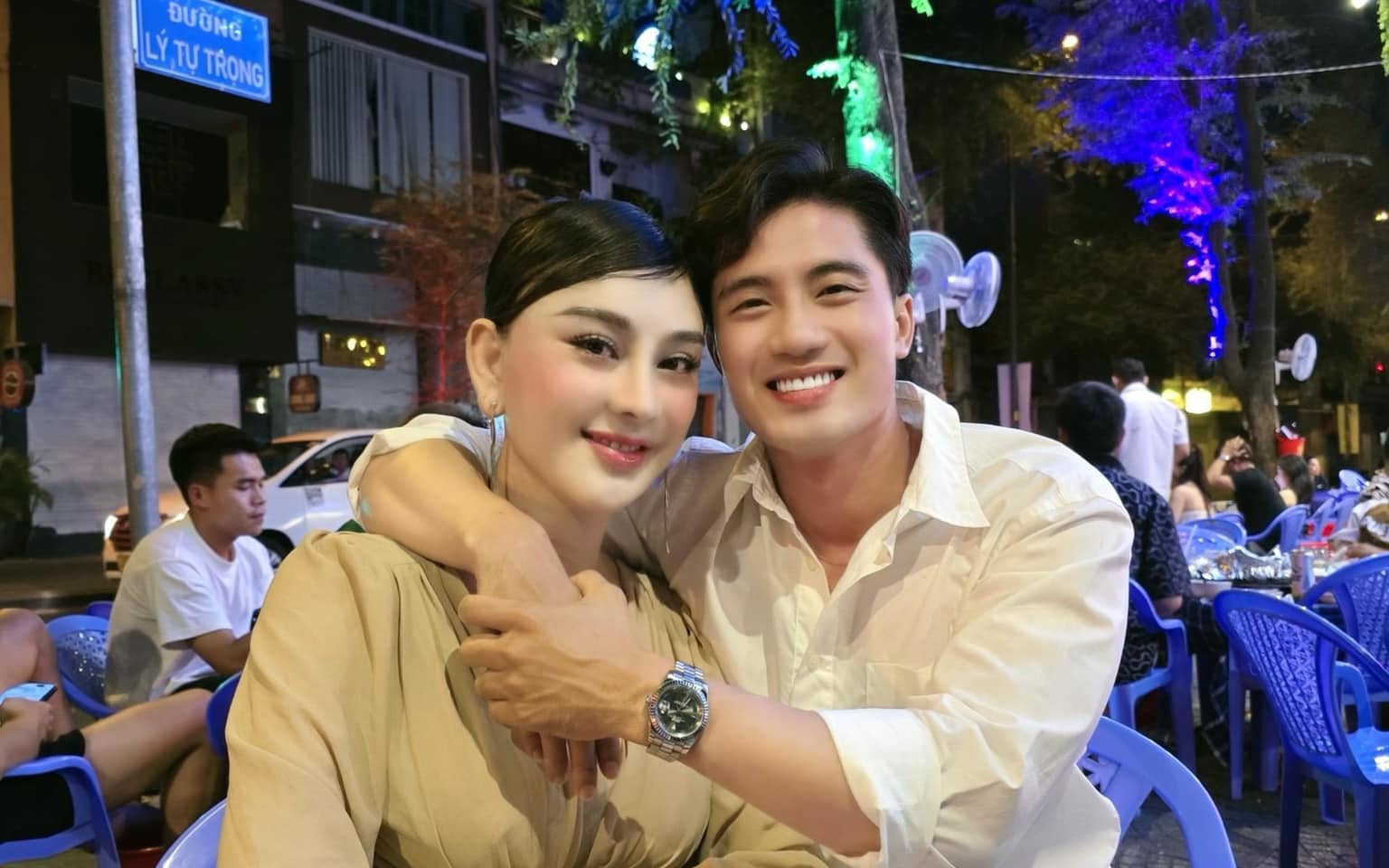 Lâm Khánh Chi nói về bạn trai tin đồn kém 17 tuổi