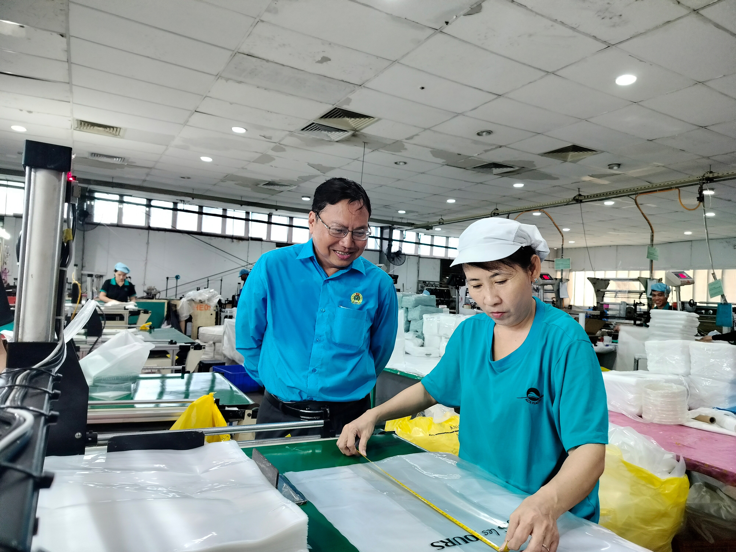 Tận tụy v&igrave; đo&agrave;n vi&ecirc;n - lao động- Ảnh 2.