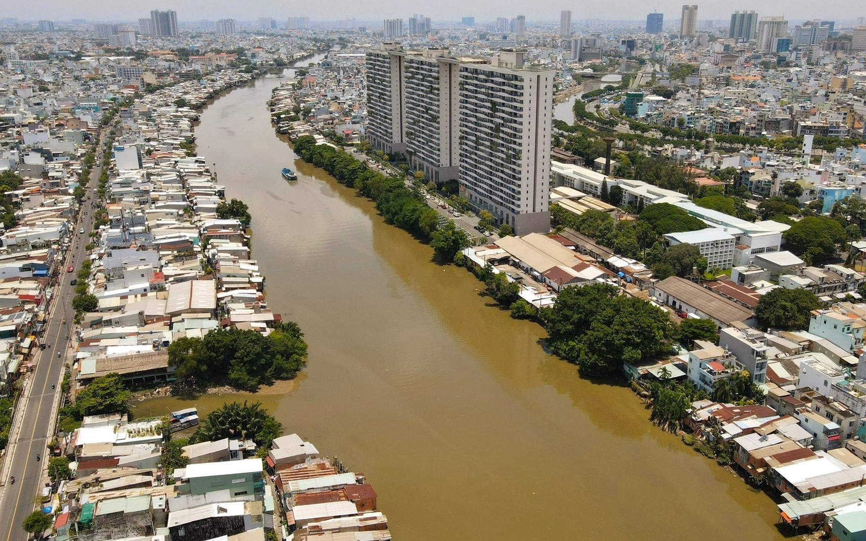 TP HCM: Đề xuất ch&iacute;nh s&aacute;ch mới di dời nh&agrave; ven k&ecirc;nh