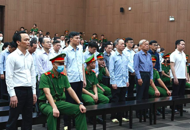 Bị chất vấn về h&agrave;nh vi lừa đảo, cựu chủ tịch FLC Trịnh Văn Quyết n&oacute;i kh&ocirc;ng c&oacute; mục đ&iacute;ch chiếm đoạt- Ảnh 1.