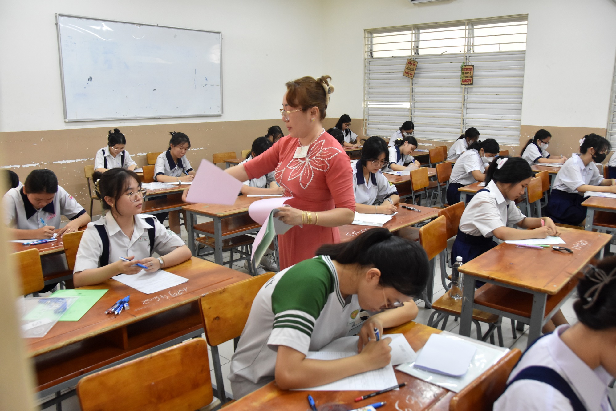 Ph&aacute;t triển đội ngũ gi&aacute;o vi&ecirc;n cả về lượng v&agrave; chất- Ảnh 1.