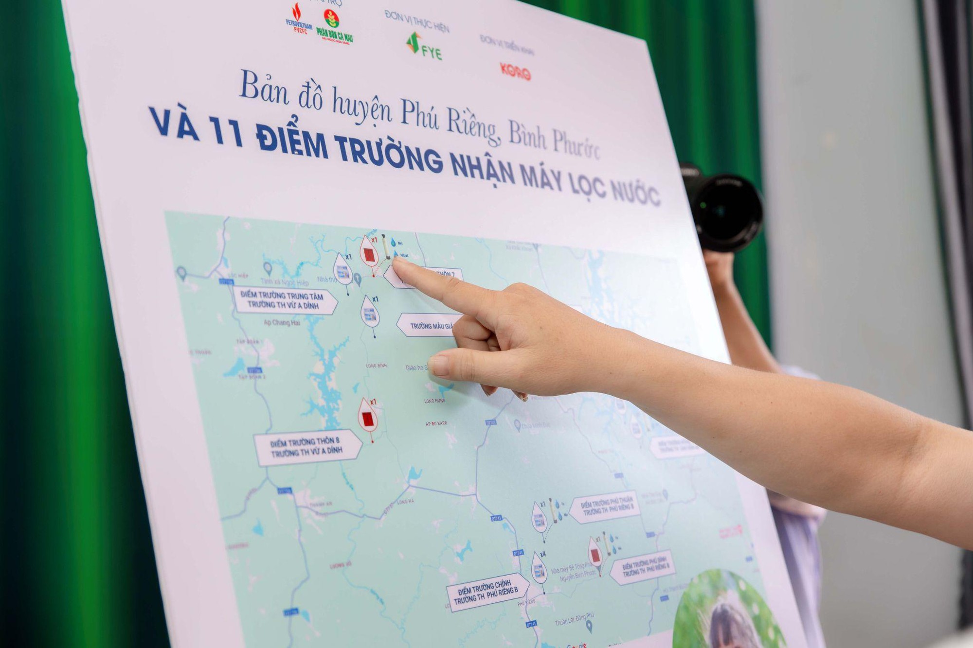Sự tận t&acirc;m trong tr&aacute;ch nhiệm x&atilde; hội của PVCFC với học sinh Ph&uacute; Riềng- Ảnh 1.