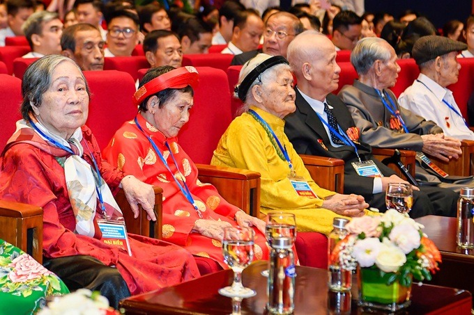 Thủ tướng Phạm Minh Ch&iacute;nh: Lu&ocirc;n ghi nhớ, tri &acirc;n những người đ&atilde; hy sinh v&igrave; Tổ quốc- Ảnh 2.