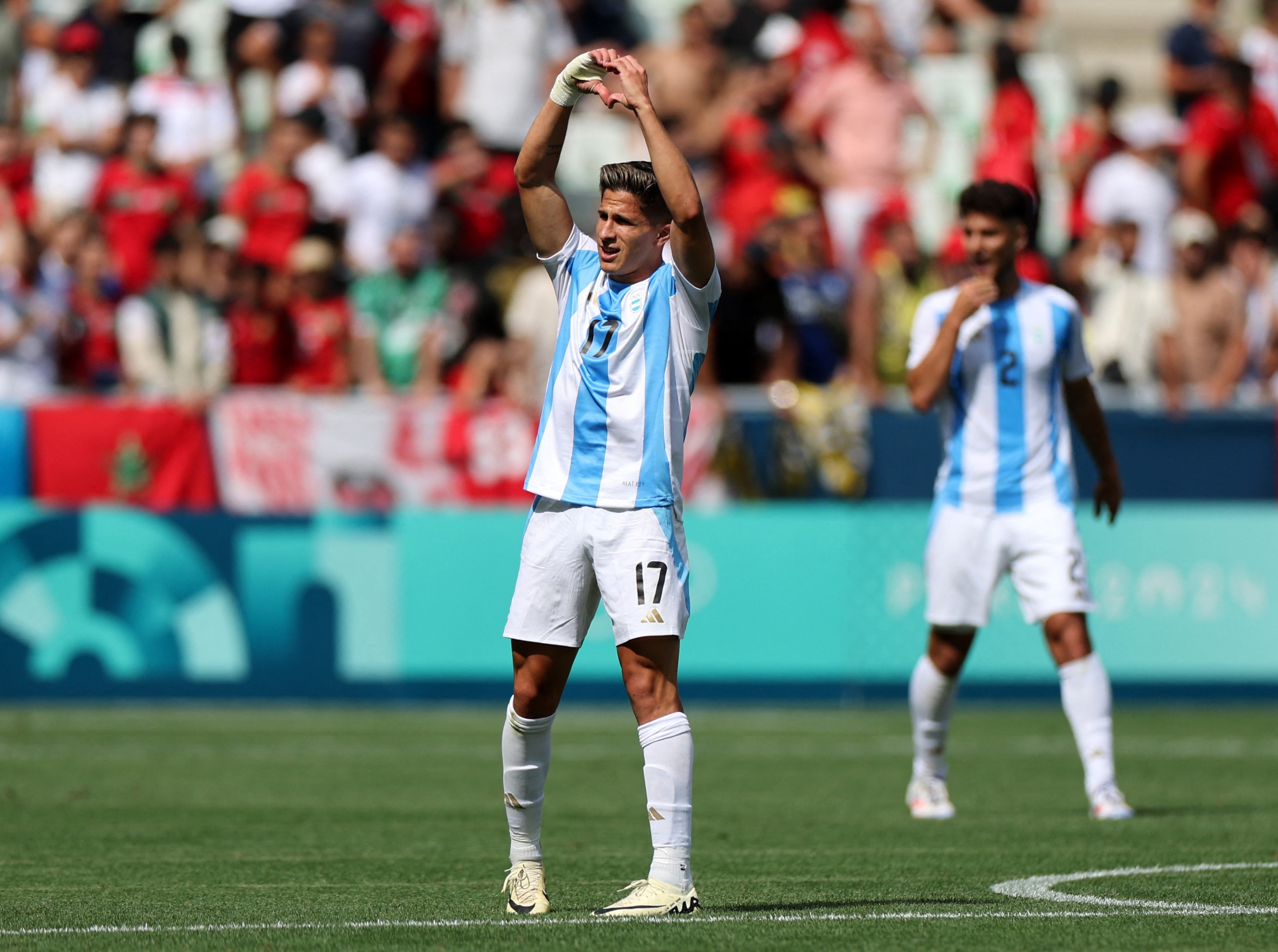 Cú sốc đầu tiên ở Olympic: Argentina thua Morocco 1-2 sau trận đấu "điên rồ"- Ảnh 5.