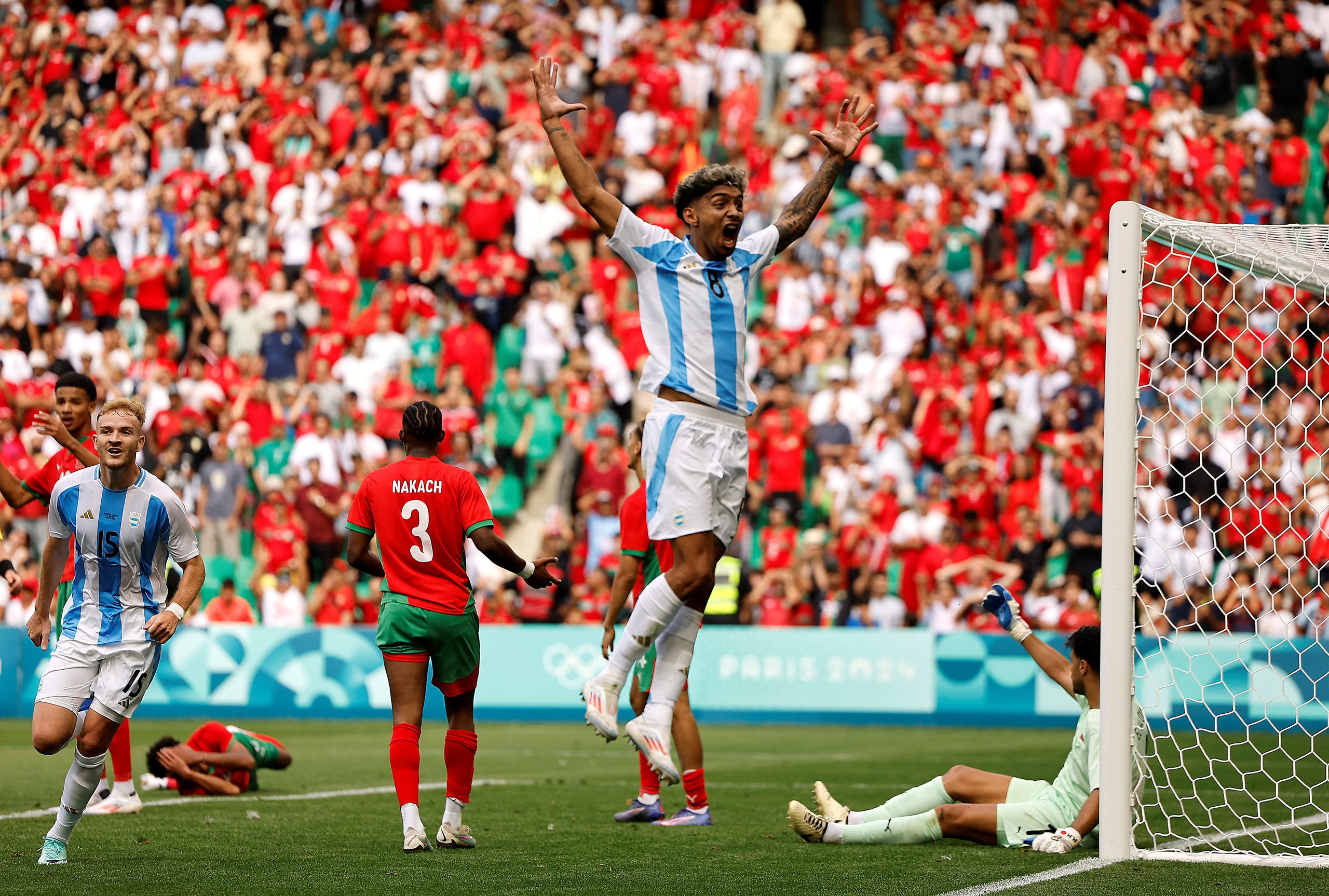 Cú sốc đầu tiên ở Olympic: Argentina thua Morocco 1-2 sau trận đấu "điên rồ"- Ảnh 4.