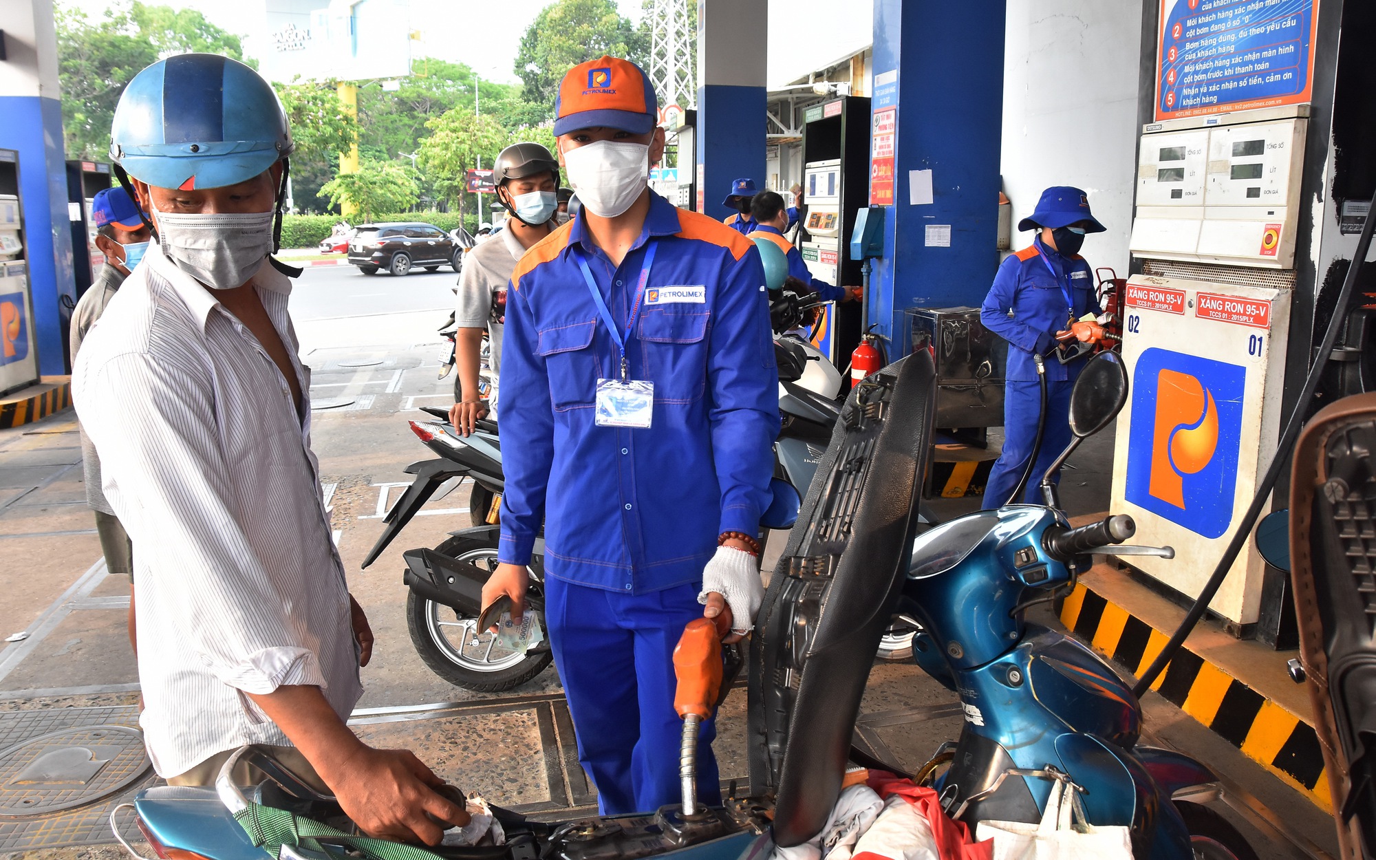 Lập sàn giao dịch xăng dầu: Cần nhưng phải cụ thể