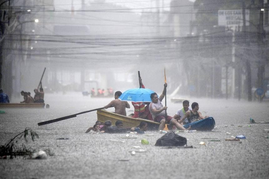 B&atilde;o Gaemi g&acirc;y mưa khủng khiếp, Manila nước ngập tới ngực- Ảnh 2.