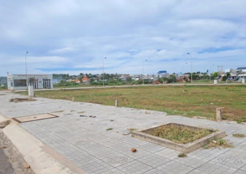 Nhiều dự &aacute;n bất động sản tại B&igrave;nh Thuận vẫn chưa đủ điều kiện giao dịch- Ảnh 1.