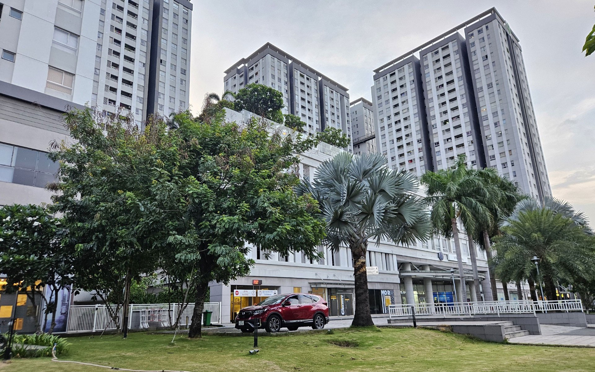 Tăng tốc cho vay đảo nợ