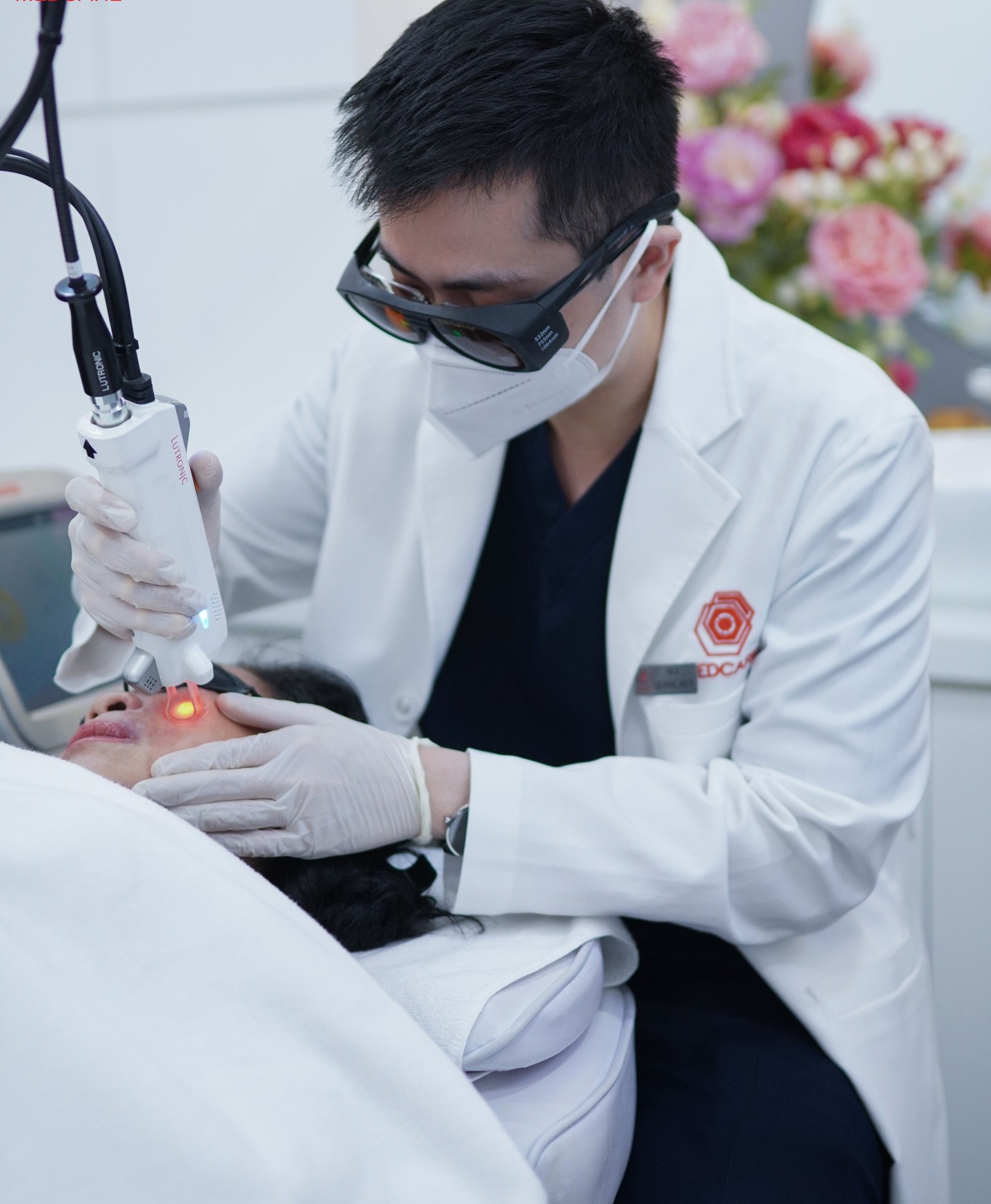 Cuộc thi viết NGƯỜI THẦY THUỐC TRONG T&Ocirc;I: Người t&igrave;m lại nụ cười cho bệnh nh&acirc;n bạch biến- Ảnh 3.