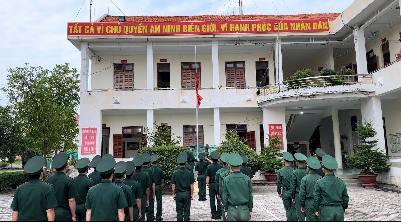 X&uacute;c động t&igrave;nh cảm Bộ đội bi&ecirc;n ph&ograve;ng x&atilde; đảo Thạnh An với Tổng B&iacute; thư Nguyễn Ph&uacute; Trọng- Ảnh 2.