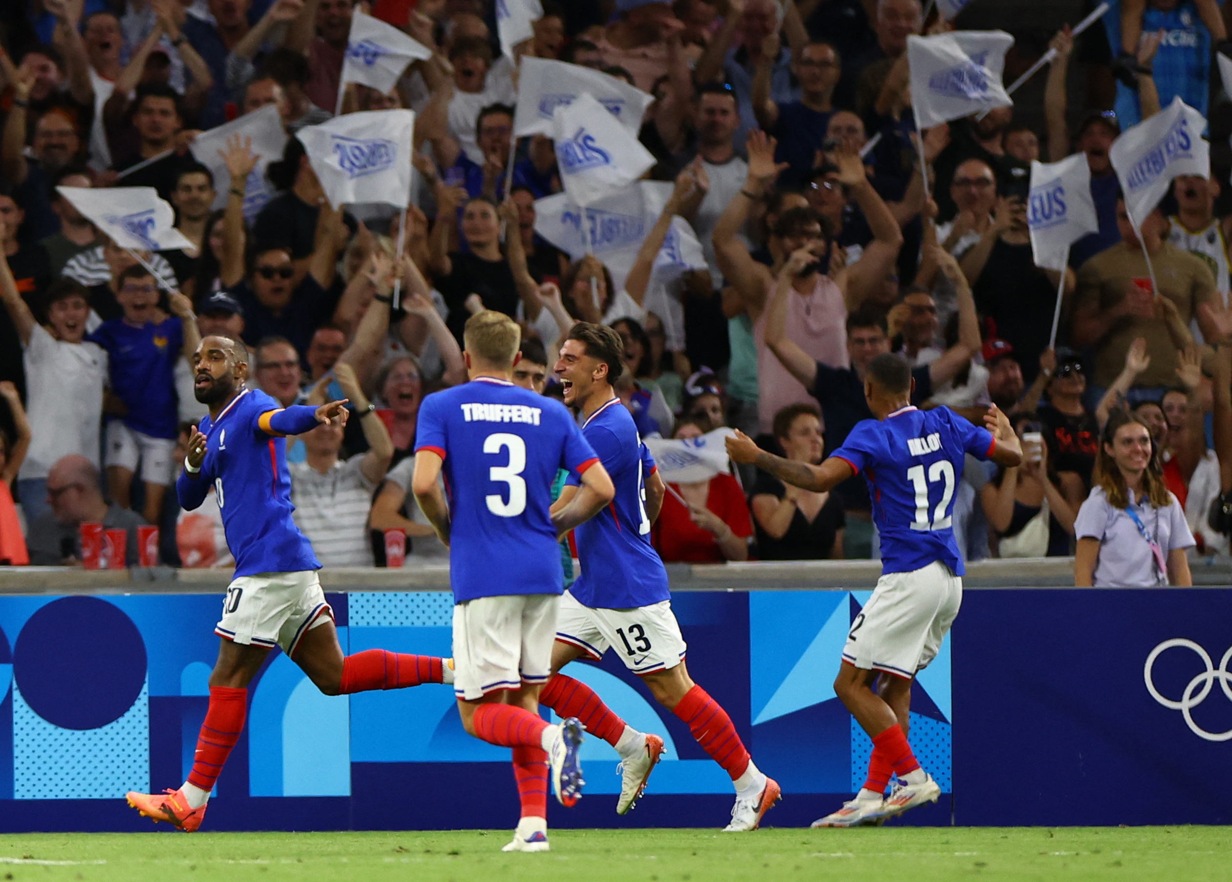 Olympic Paris: Chủ nhà U23 Pháp thắng đậm, U23 Nhật Bản "gây bão" Bordeaux- Ảnh 2.