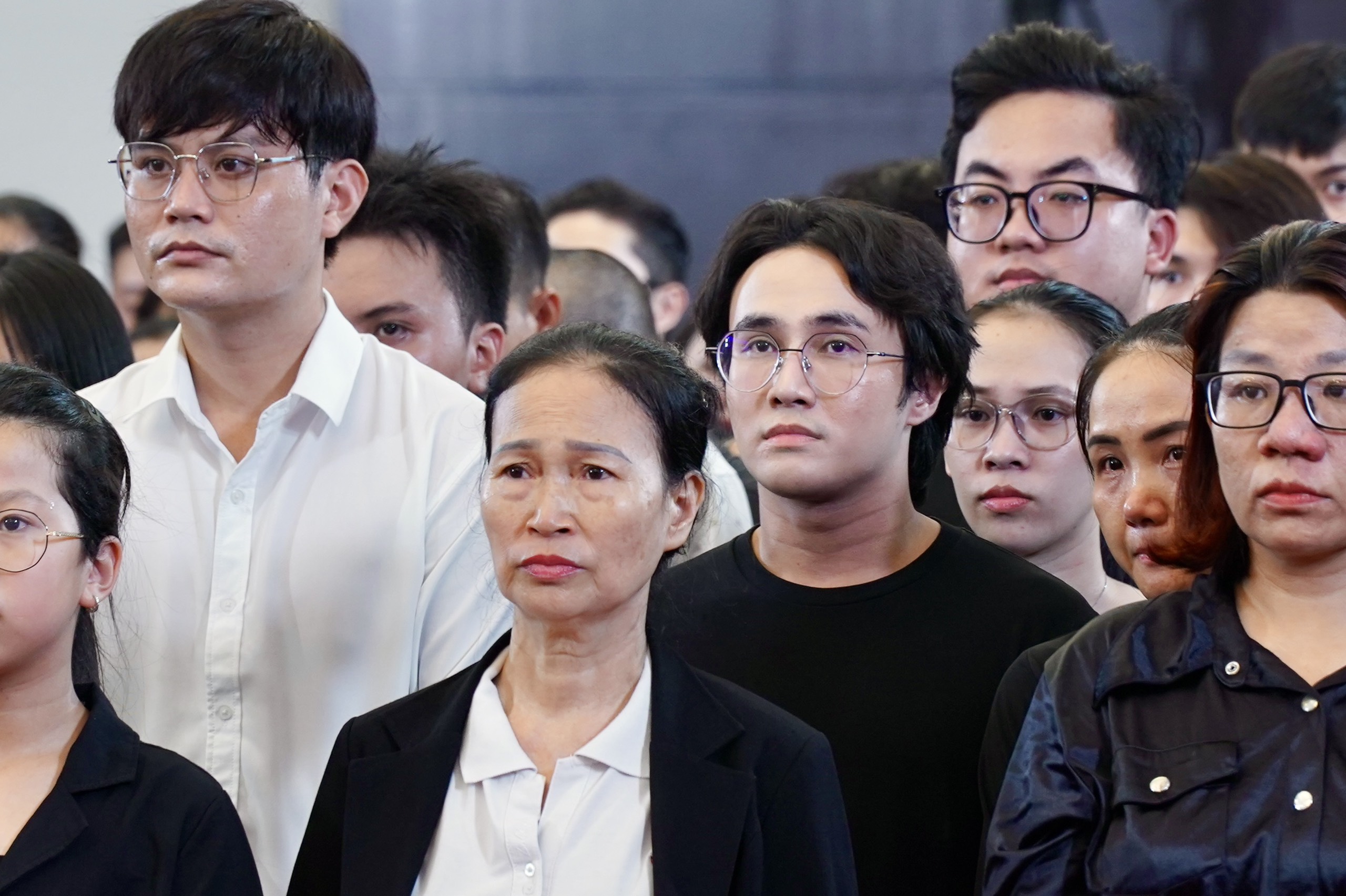 L&ugrave;i thời gian kết th&uacute;c giờ viếng Tổng B&iacute; thư Nguyễn Ph&uacute; Trọng tại Hội trường Thống Nhất, TP HCM- Ảnh 8.