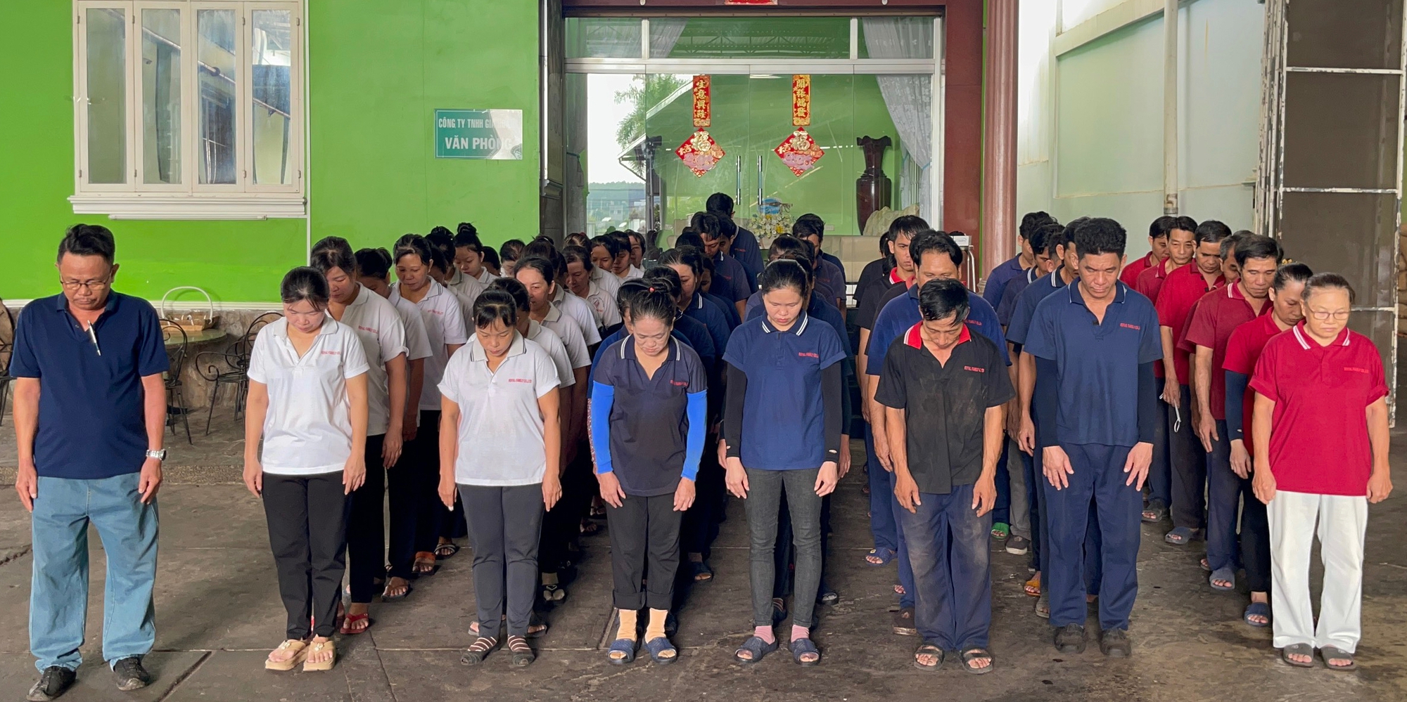 Những hình ảnh tổ chức Công đoàn, công nhân - lao động tưởng nhớ Tổng Bí thư Nguyễn Phú Trọng- Ảnh 3.