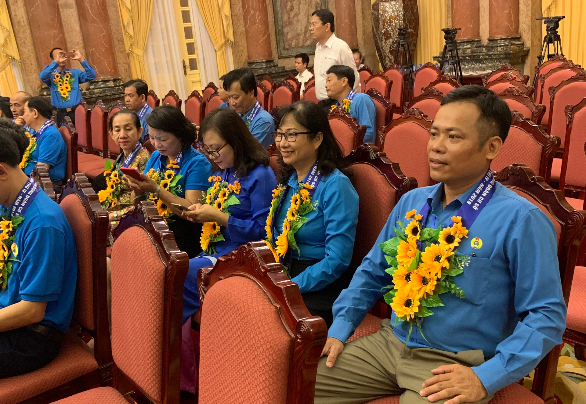 Những kỷ niệm s&acirc;u đậm của c&aacute;n bộ C&ocirc;ng đo&agrave;n khi gặp Tổng B&iacute; thư Nguyễn Ph&uacute; Trọng- Ảnh 4.