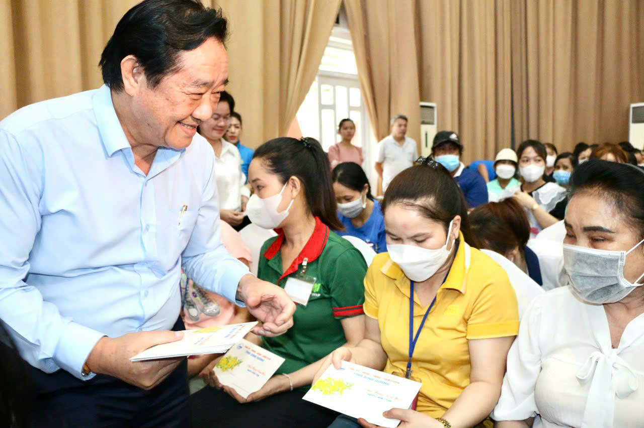 Kỷ niệm 95 năm ng&agrave;y th&agrave;nh lập C&ocirc;ng đo&agrave;n Việt Nam (28.7.1929 - 28.7.2024): Lắng nghe v&agrave; chia sẻ- Ảnh 1.