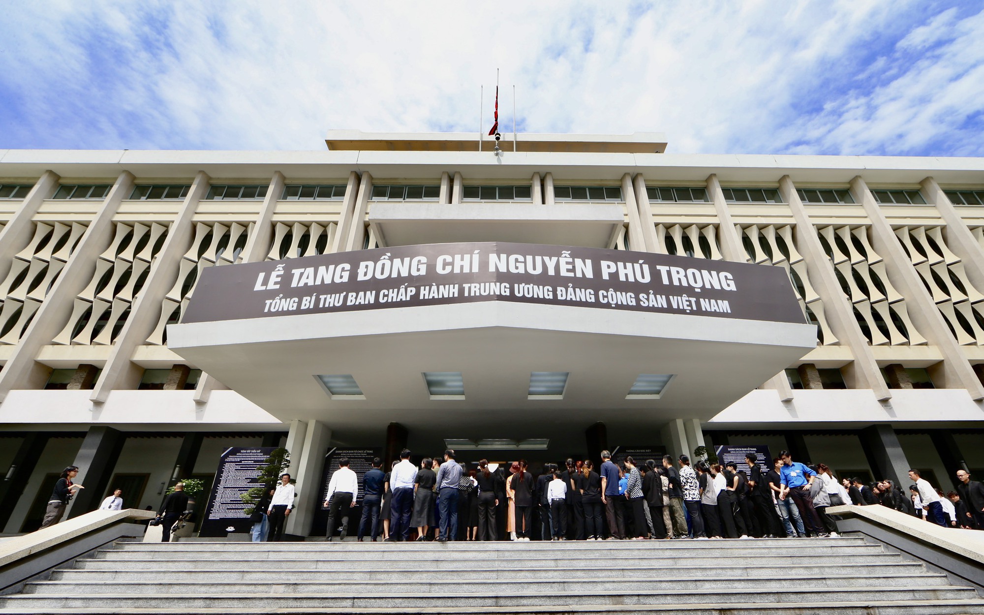 Lễ truy điệu Tổng Bí thư Nguyễn Phú Trọng tại TP HCM