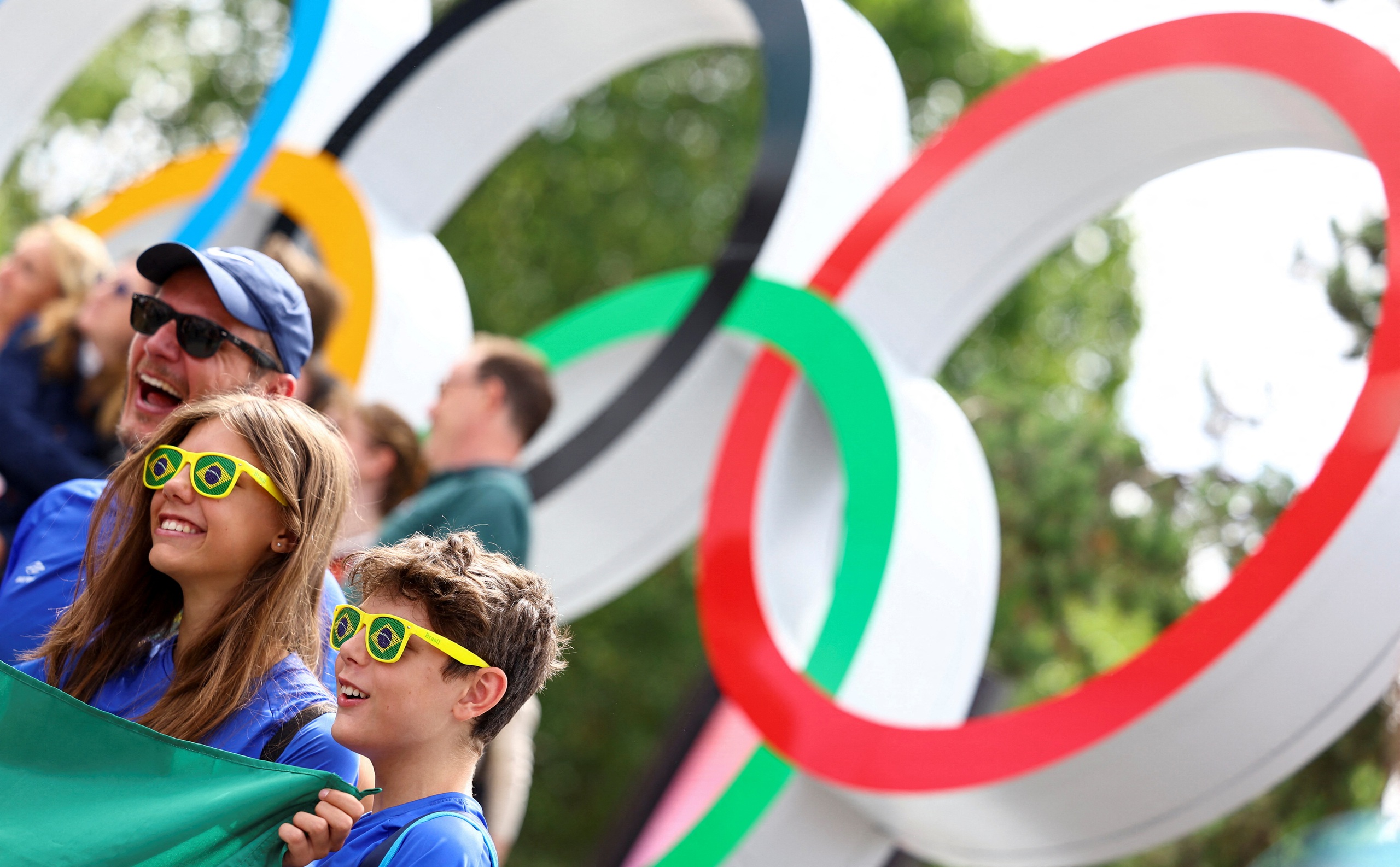 Khai mạc Olympic Paris: Màn diễu hành độc đáo trên sông Seine của 10.500 VĐV- Ảnh 2.