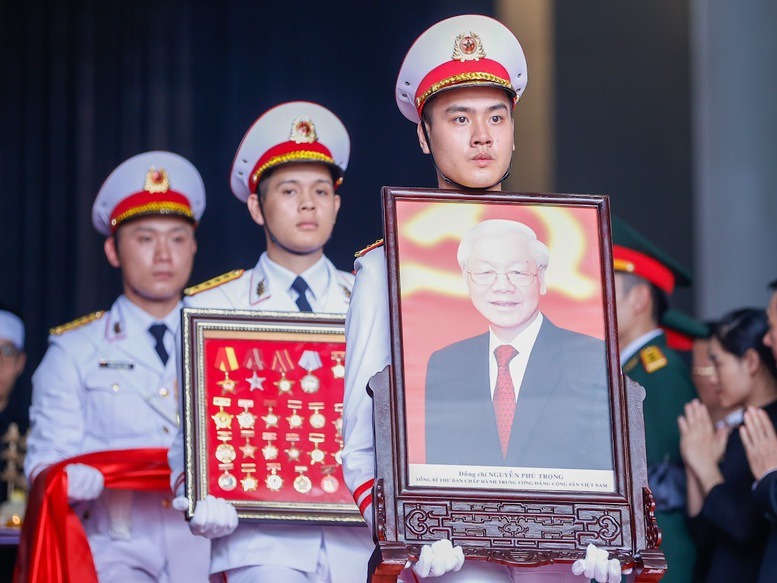Chủ tịch nước T&ocirc; L&acirc;m: Di sản của Tổng B&iacute; thư Nguyễn Ph&uacute; Trọng sẽ sống m&atilde;i trong lịch sử Việt Nam- Ảnh 4.
